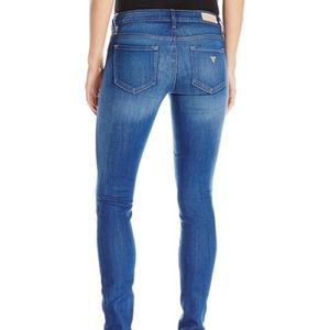 GUESS Power Curvy Mid Rise Jean